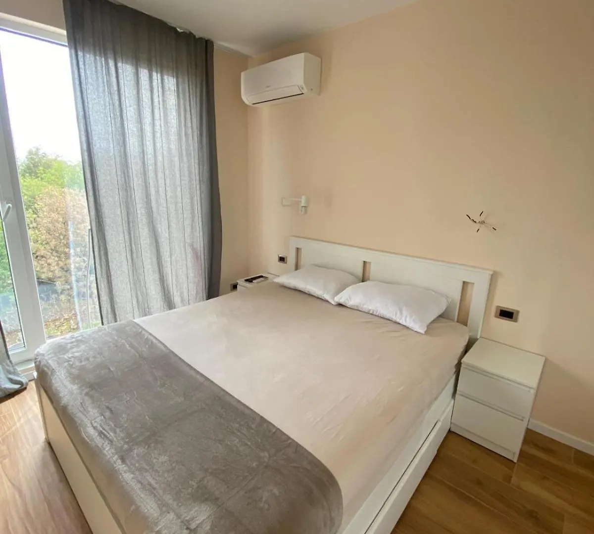 Sofia Park View Apartment